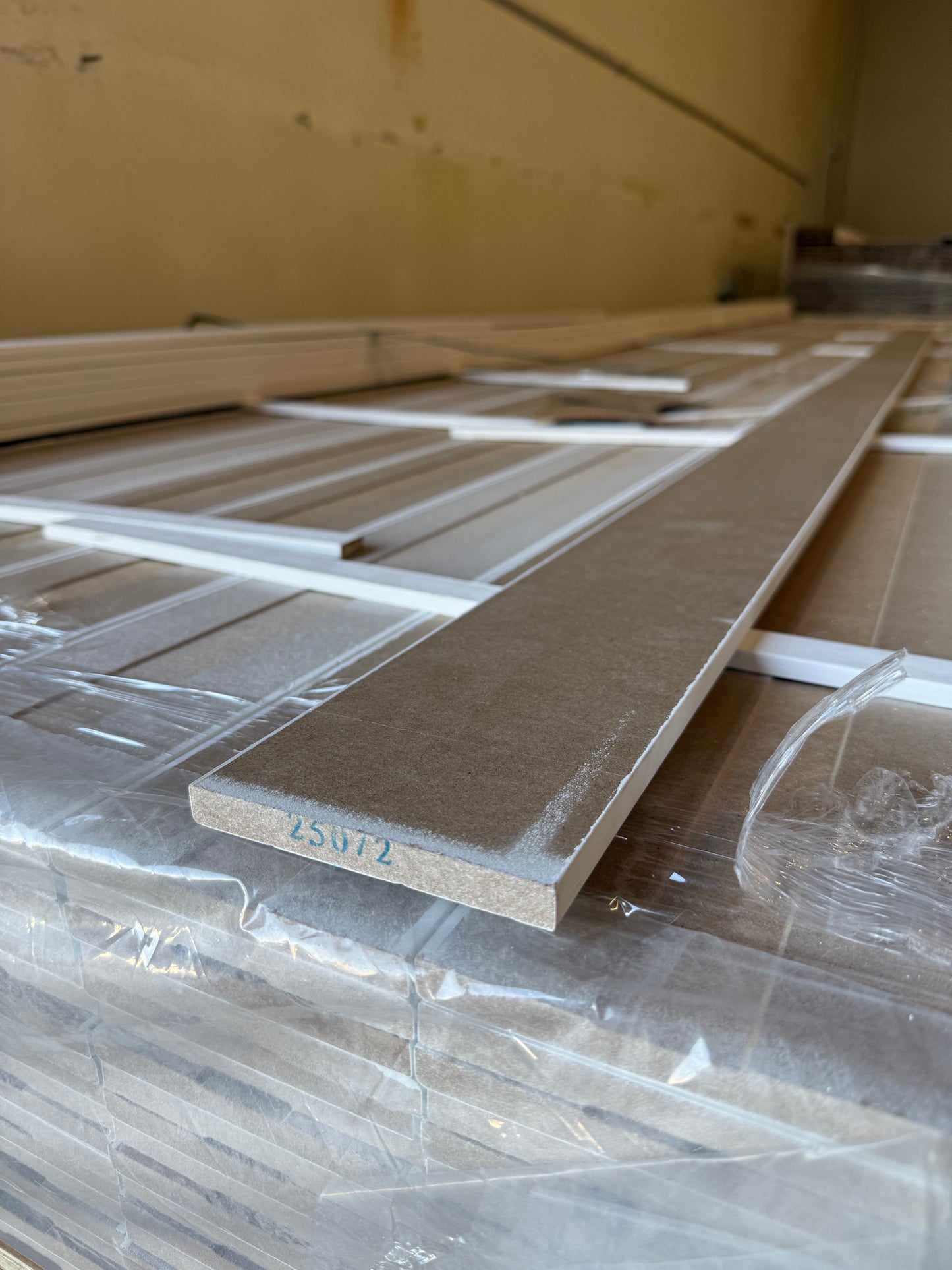 Primed MDF Craftsman Baseboard Moulding 1/2" x 4" (16ft)